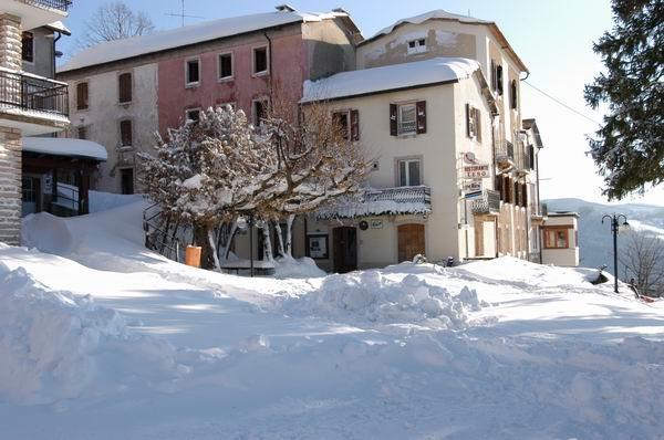 Albergo Ristorante Leso Bosco Chiesanuova Ngoại thất bức ảnh